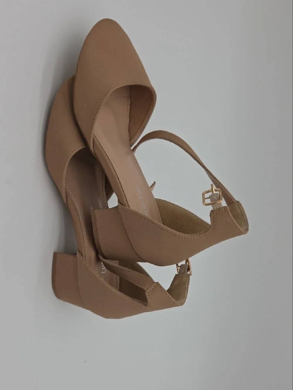 #022 Girls' Classic Ankle-Strap Dress Shoes in Tan
